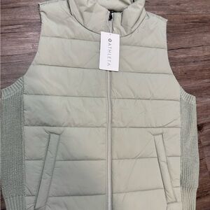 Incline Hybrid Athleta Light Green Puffer Vest